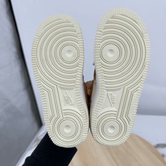 Nike Kids Air Force 1  Little Accra sneakers Size 12.5 Leather Limited Edition - Picture 5 of 12